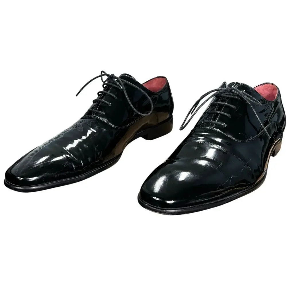 HUGO BOSS sleek minimalist